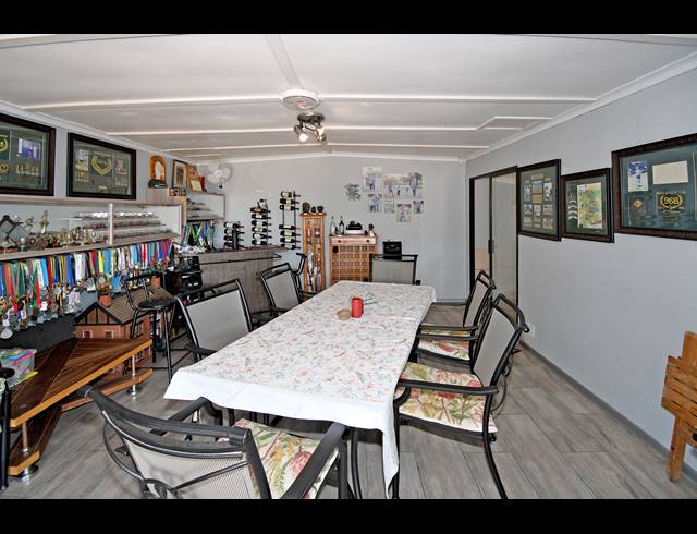 3 BEDROOM HOUSE FOR SALE IN KENSINGTON